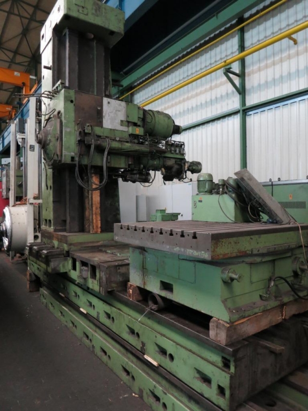 used Machines available immediately Table Type Boring and Milling Machine SCHARMANN Dekamat MCF 132