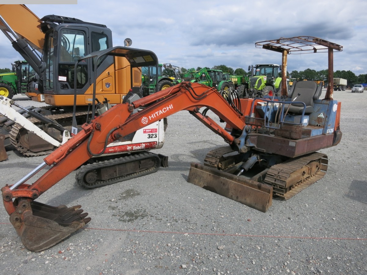 used Machines available immediately Tractor shovel HITACHI EX26