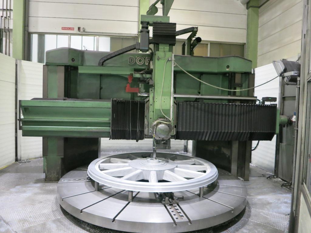 used Machines available immediately Vertical Turret Lathe - Double Column DÖRRIES SD 280