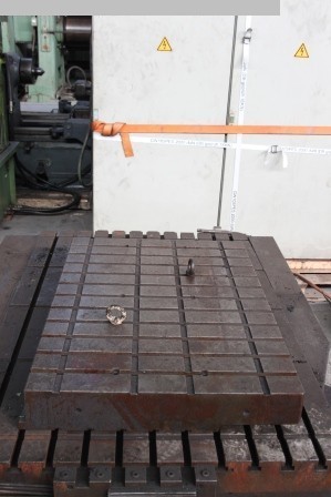 used Machines available immediately bolster plate AUFSPANNPLATTE 