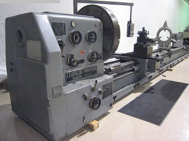 gebrauchte Maschinen sofort verfügbar Leit- und Zugspindeldrehmaschine PONTIGGIA H700