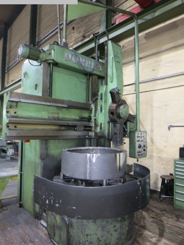 used Metal Processing Vertical Turret Lathe - Single Column DÖRRIES SD 140