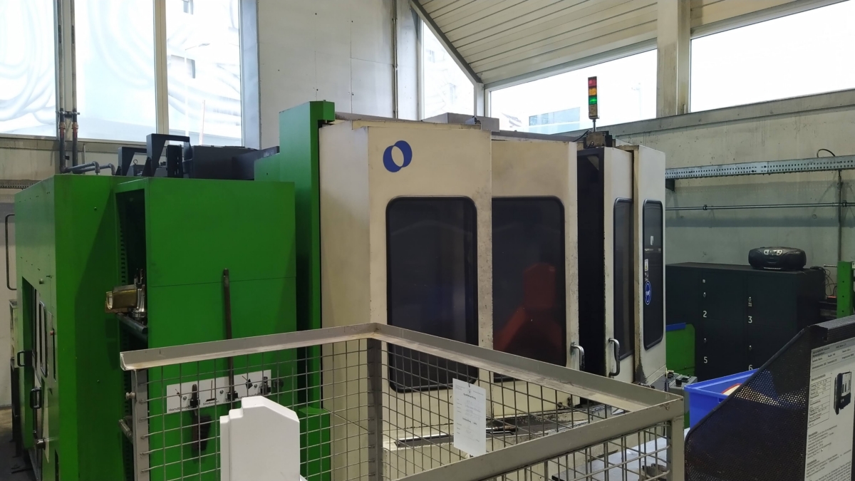 gebrauchte Metallbearbeitungsmaschinen Bearbeitungszentrum - Horizontal MAKINO A77 e