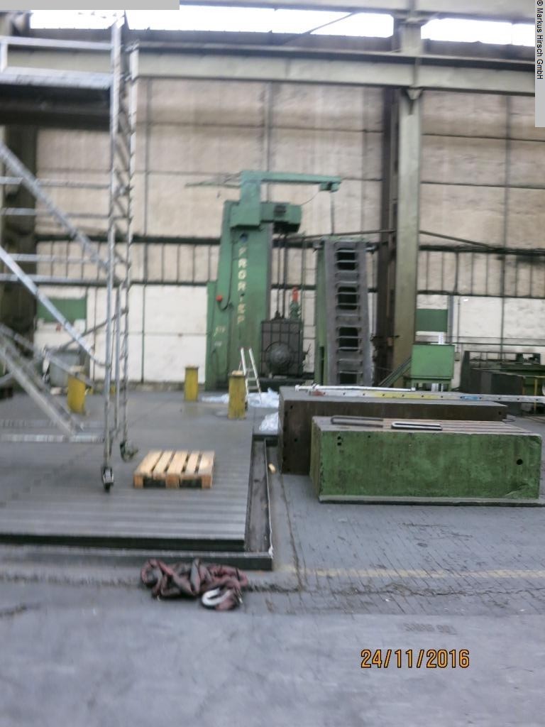gebrauchte Metallbearbeitungsmaschinen Plattenbohrwerk - Traghülse FRORIEP F.B.T 160/280