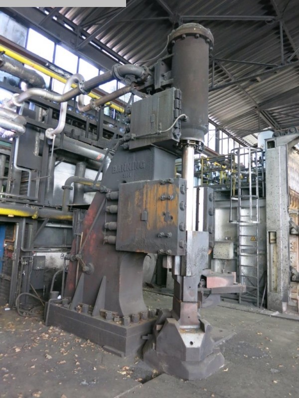 gebrauchte Metallbearbeitungsmaschinen Schmiedehammer BANNING 2000 kp