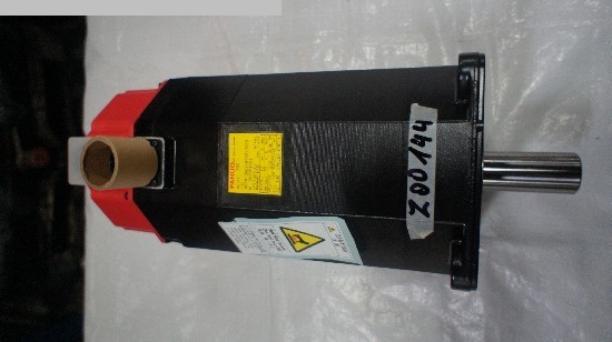 usato Altri accessori per macchine utensili Motore GE FANUC A06B-0502-B042 / 7000 usato Altri accessori per macchine utensili Motore GE FANUC A06B-0502-B042 / 7000