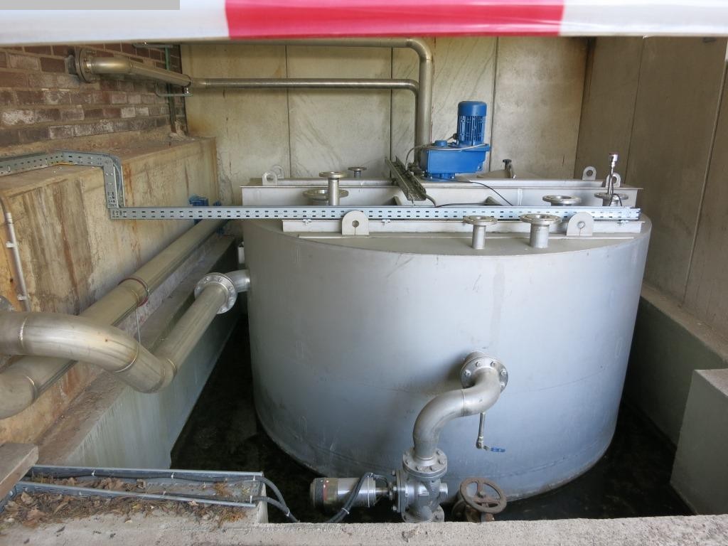 used Pharma/Chemistry/Cosmetic Stainless steel pressure tank Jnasen 17004 used Pharma/Chemistry/Cosmetic Stainless steel pressure tank Jnasen 17004
