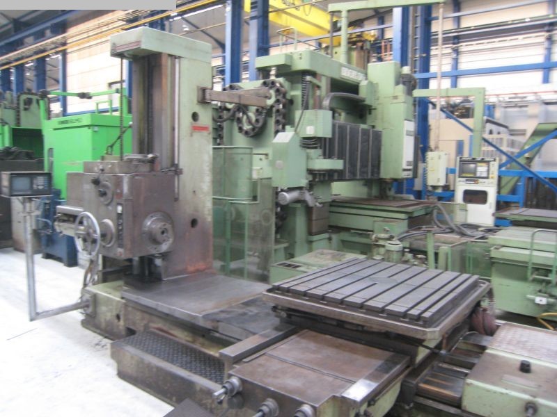used Boring mills / Machining Centers / Drilling machines Table Type Boring and Milling Machine TOS W9A