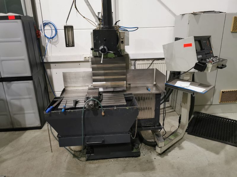 gebrauchte Fräsen, Zapfenschneiden, Schlitzen Fräsmaschine MIKRON WF21C/150 gebrauchte Fräsen, Zapfenschneiden, Schlitzen Fräsmaschine MIKRON WF21C/150