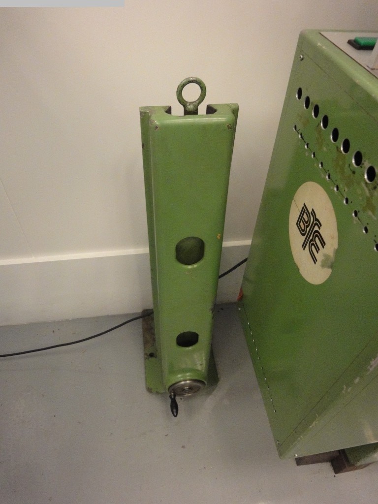 Rabljena mašina za ispitivanje zupčanika MAAG PZH 60