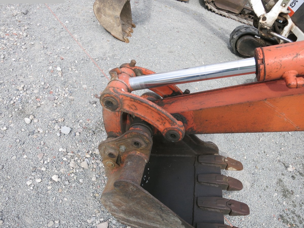 used Tractor shovel HITACHI EX26