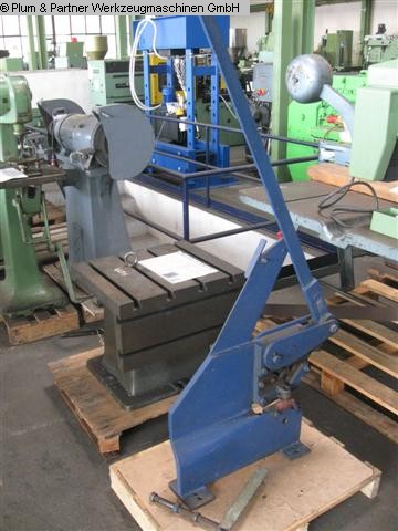 used Machines available immediately Hand-Lever Shear Fabr. UNBEKANNT/NOT KNOWN -