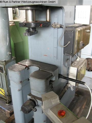 used Single Column Press - Hydraulic BECKER & VAN HUELLEN OK 10/224