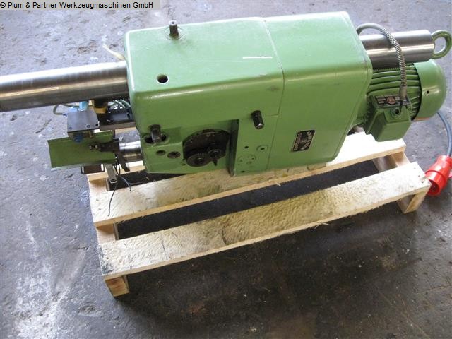 Máquina de perforación de roscas usada - Vertical Hueller Ultromat UG 8 / Reihe 4