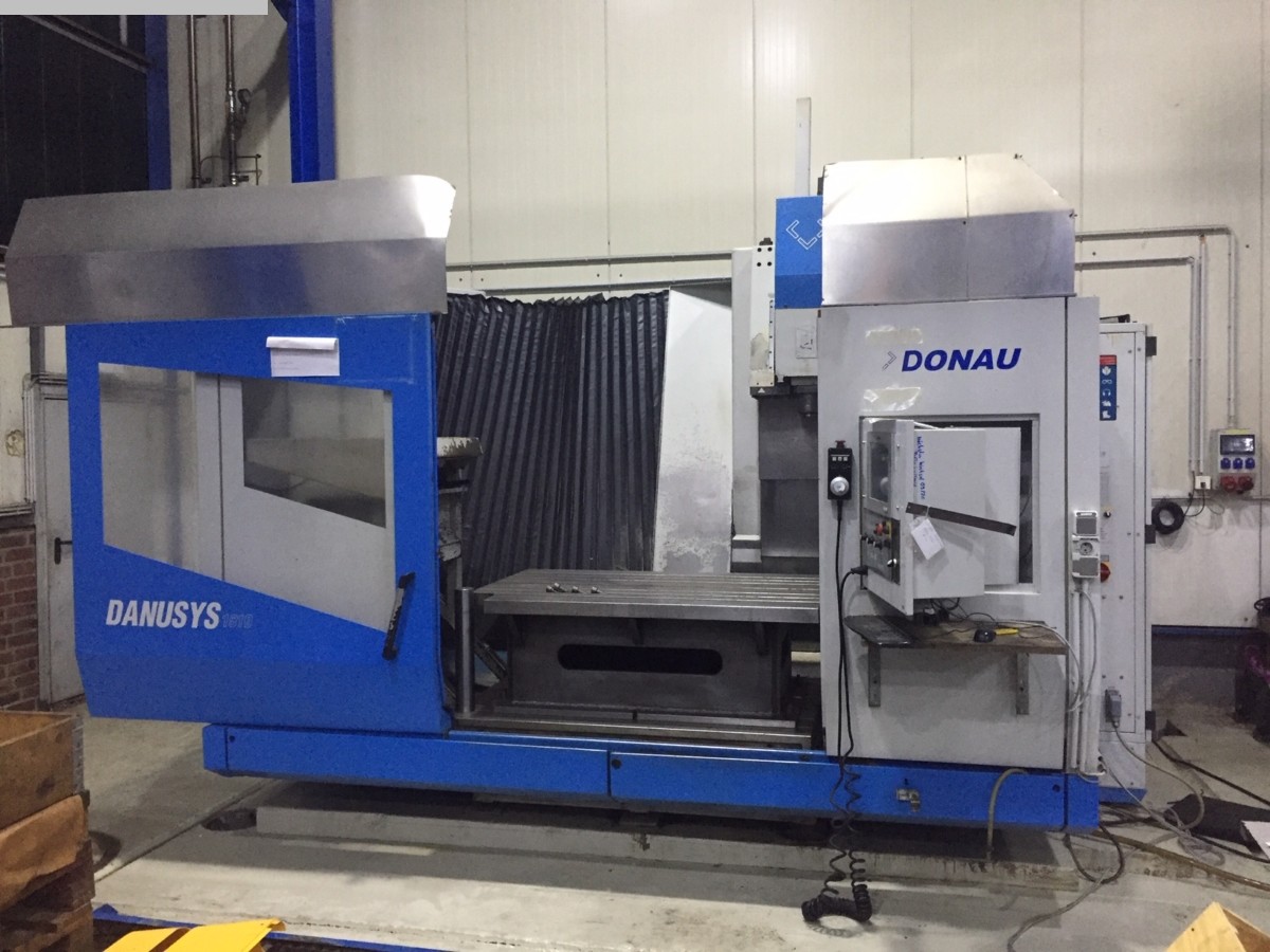 used Machines available immediately milling machining centers - universal DONAU DANUSYS 1510