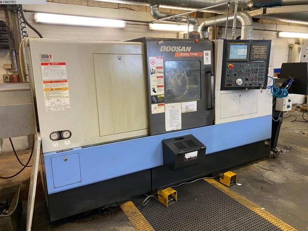 used Machines available immediately CNC Lathe - Inclined Bed Type DOOSAN DAEWOO  PUMA 240 M