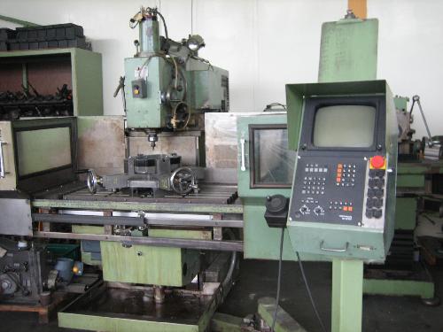 used Machines available immediately Tool Room Milling Machine - Universal TOS FGS 40 CN