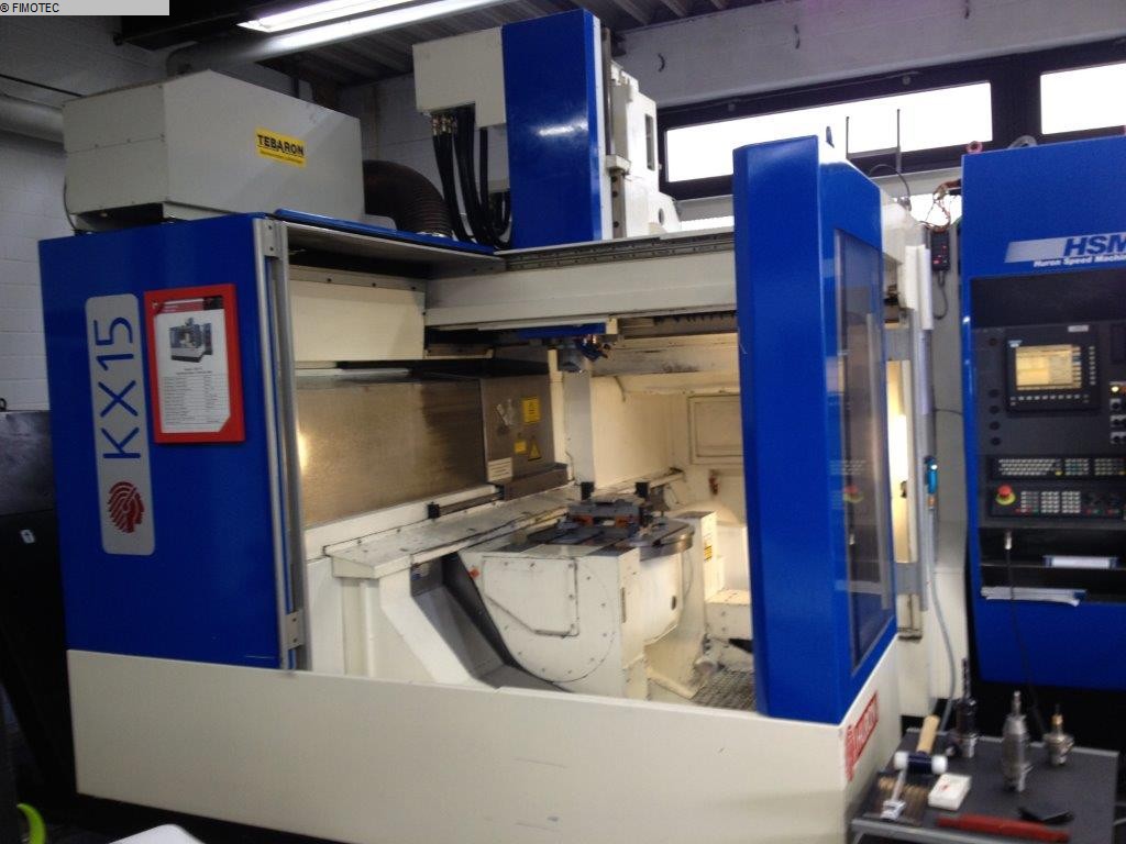 gebrauchte Maschinen sofort verfügbar Bearbeitungszentrum - Universal HURON KX 15