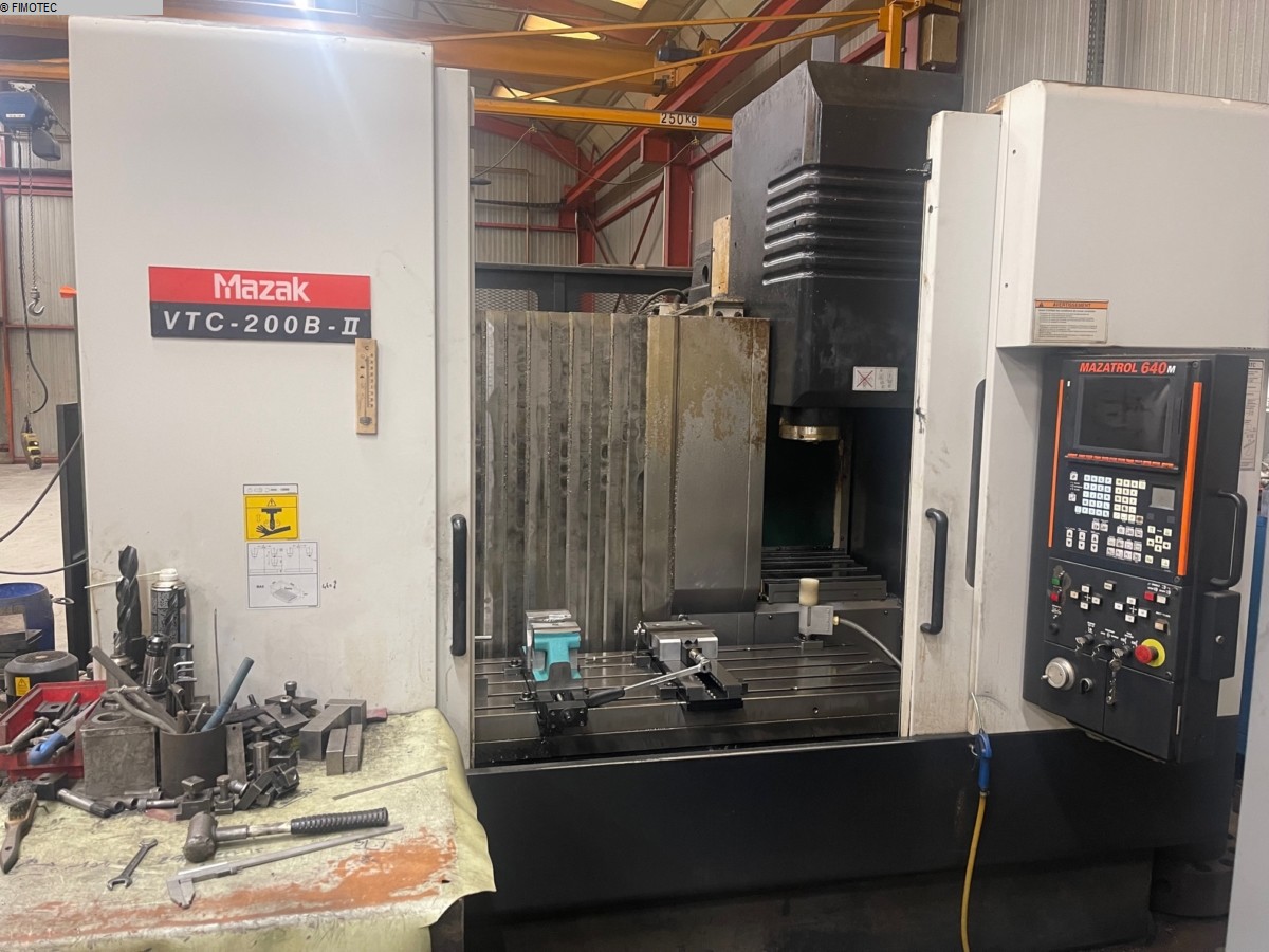 gebrauchte Maschinen sofort verfügbar Bearbeitungszentrum - Vertikal MAZAK - CNC VTC 200 B