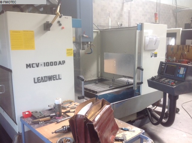 gebrauchte Metallbearbeitungsmaschinen Bearbeitungszentrum - Vertikal LEADWELL MCV 1000
