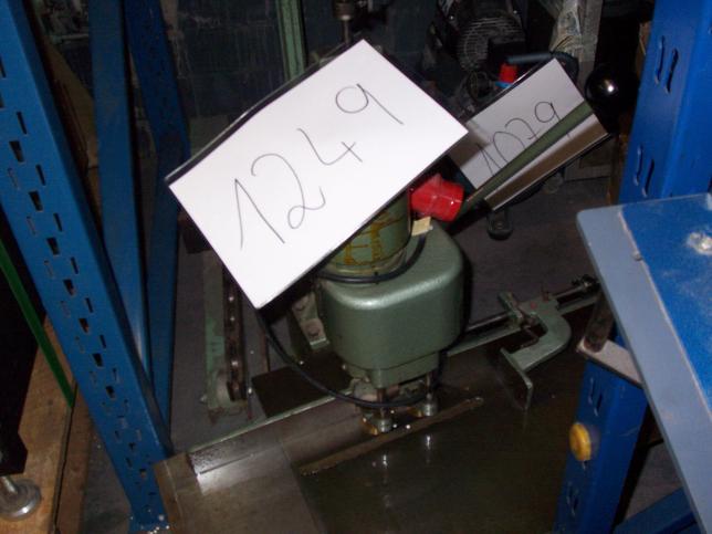 gebrauchte Druckereimaschinen Papierbohrmaschine HANG 1360
