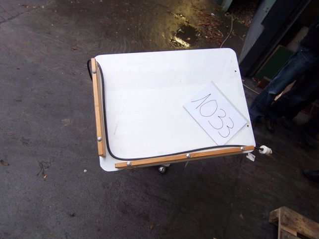 gebrauchte Weiterverarbeitung Rütteltisch POLAR GB2 gebrauchte Weiterverarbeitung Rütteltisch POLAR GB2