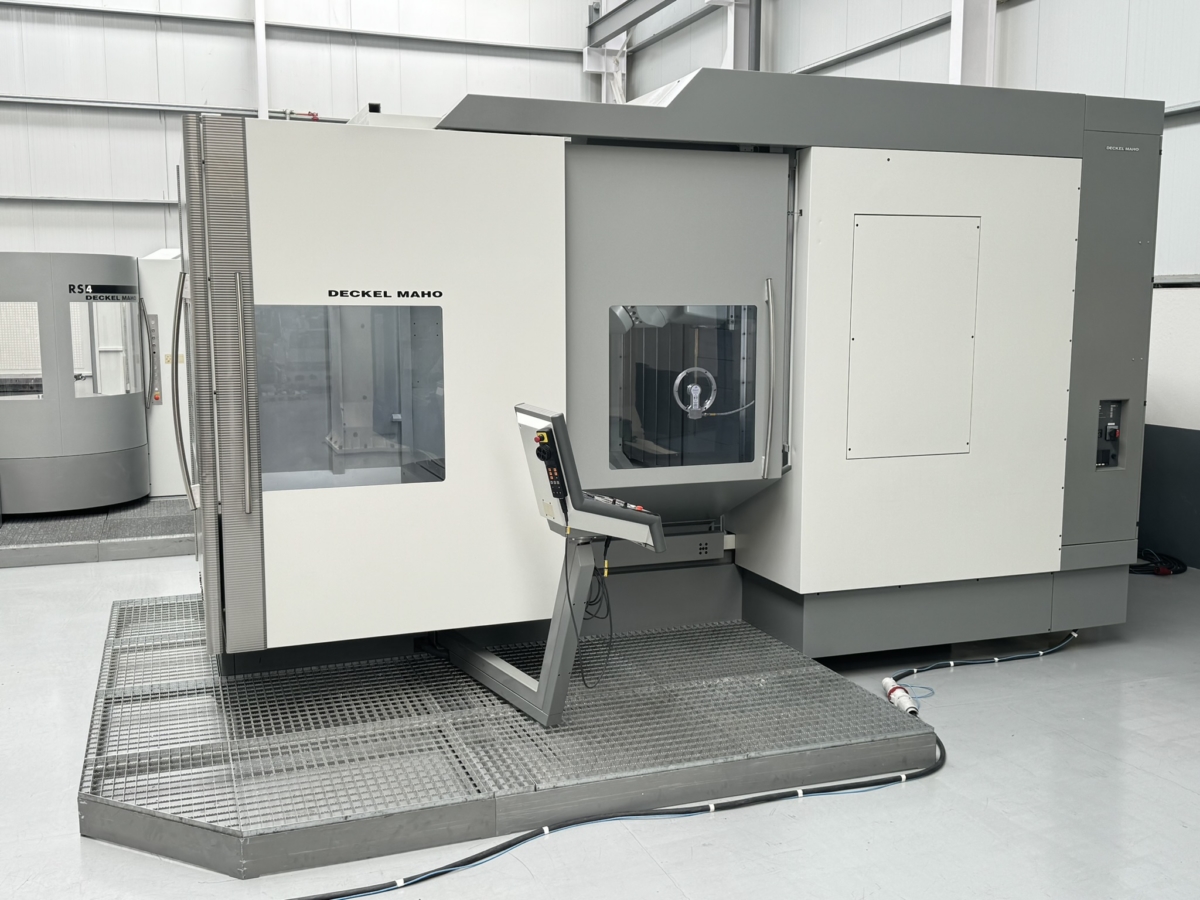 used milling machining centers - universal DMG DMU 160 P