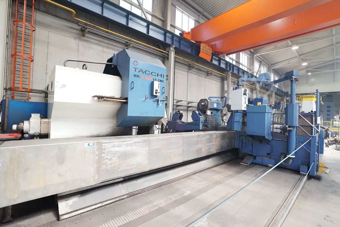 used Machines available immediately CNC Lathe TACCHI HD/4-230 LS CNC Siemens 840D