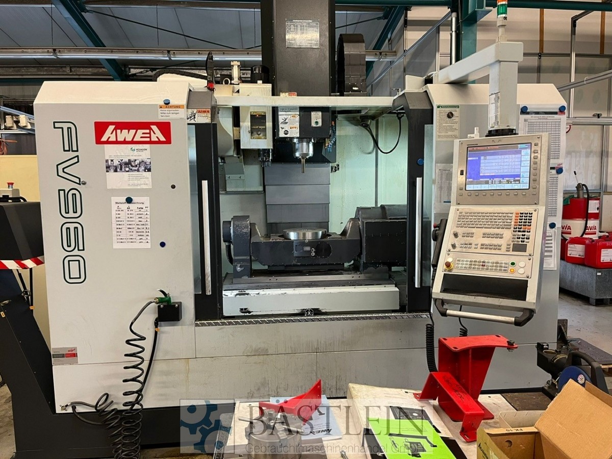 used  milling machining centers - universal AWEA FV-960