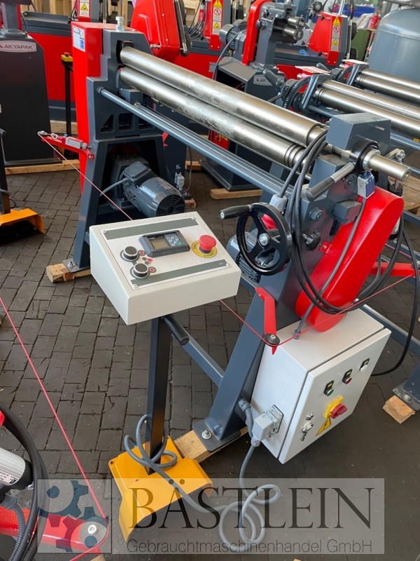 gebrauchte Blechbearbeitung / Scheren / Biegen / Richten Blechbiegemaschine - 3 Walzen AK-BEND AS 70-10/1,5 gebrauchte Blechbearbeitung / Scheren / Biegen / Richten Blechbiegemaschine - 3 Walzen AK-BEND AS 70-10/1,5