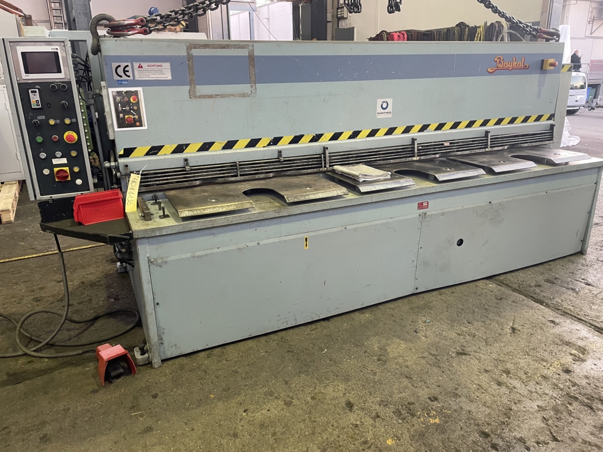 used Machines available immediately Plate Shear - Hydraulic BAYKAL HGL 3100-8