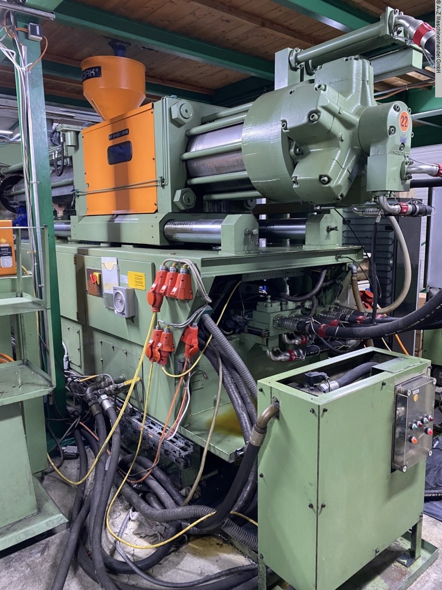 used  Injection molding machine over 5000 KN STORK ST9400-800
