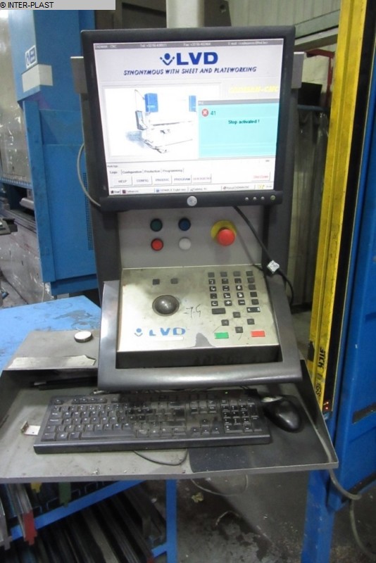 used Hydr. pressbrake LVD PPEB 135/30 CAD-CNC