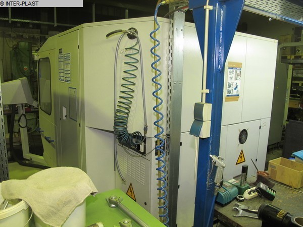 used milling machining centers - universal MIKRON UME 900