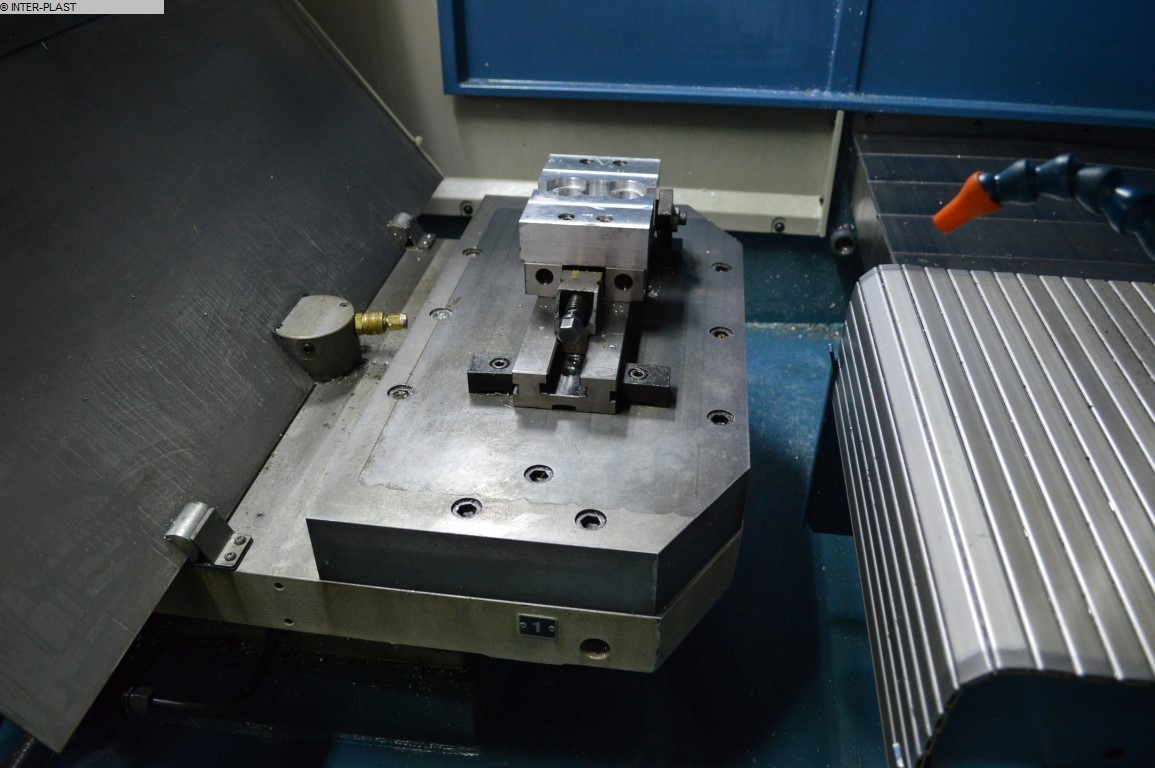 used milling machining centers - vertical CHIRON FZ 12 W