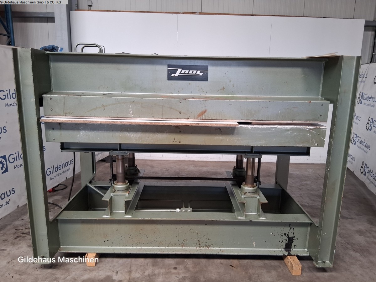 Furnierpresse von JOOS.