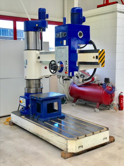 used Machines available immediately Radial Drilling Machine - Universal SALTEC BR 50