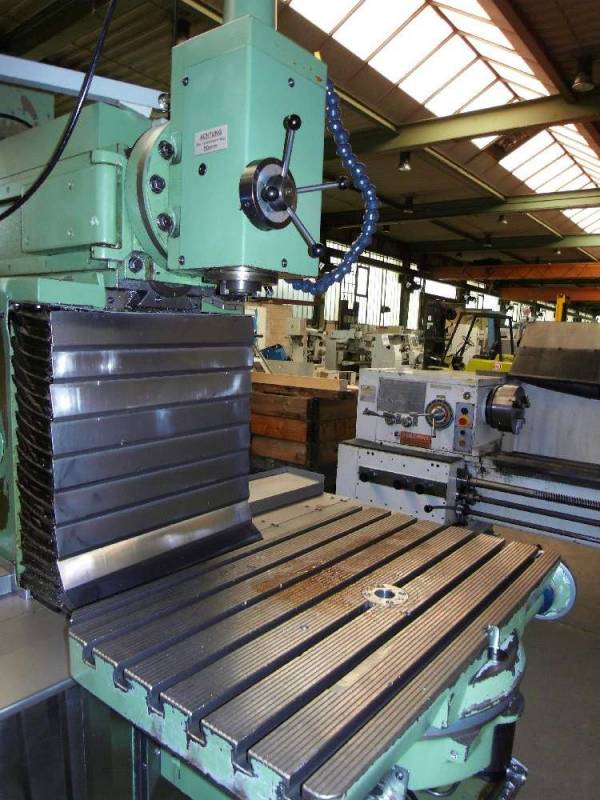 used Tool Room Milling Machine (rotary table) Maho 600 C