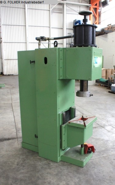 used Plastics / Packaging Compression molding up to 1000 KN EIGENBAU SA