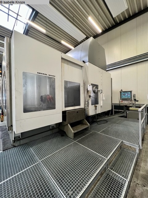 used Metal Processing milling machining centers - universal DECKEL MAHO DMU 200 P