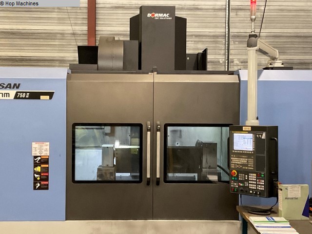 used Machines available immediately milling machining centers - vertical DOOSAN DNM750II