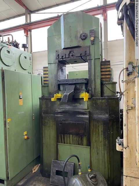 used Machines available immediately Toggle Press - Double Column GRÄBENER GK 800