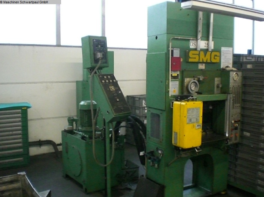used  Double-Column Presse SMG DS 25