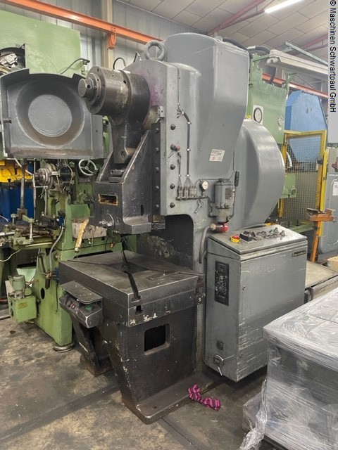 gebrauchte Metallbearbeitungsmaschinen Exzenterpresse - Einständer HELMERDING ERH 110 B