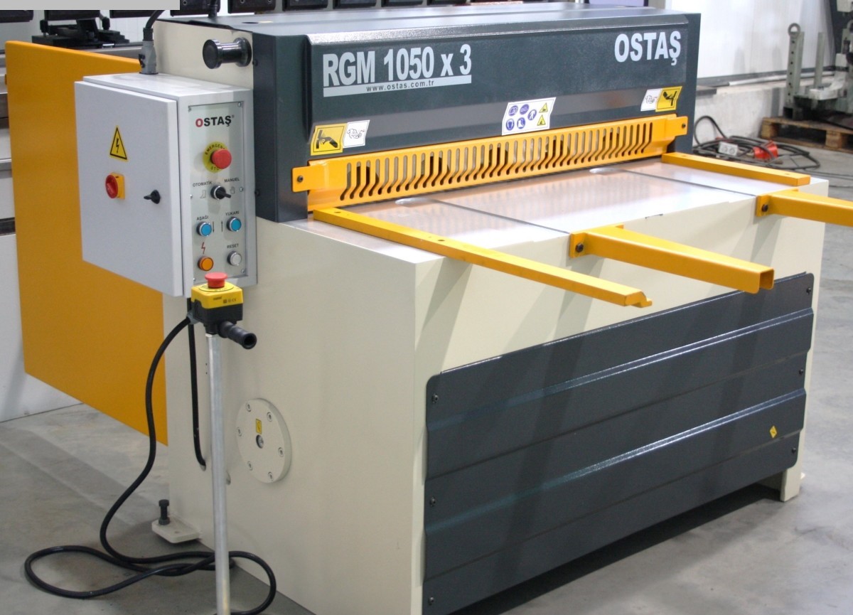 gebrauchte Blechbearbeitung / Scheren / Biegen / Richten Tafelschere - mechanisch OSTAS RGM 1550 x 3