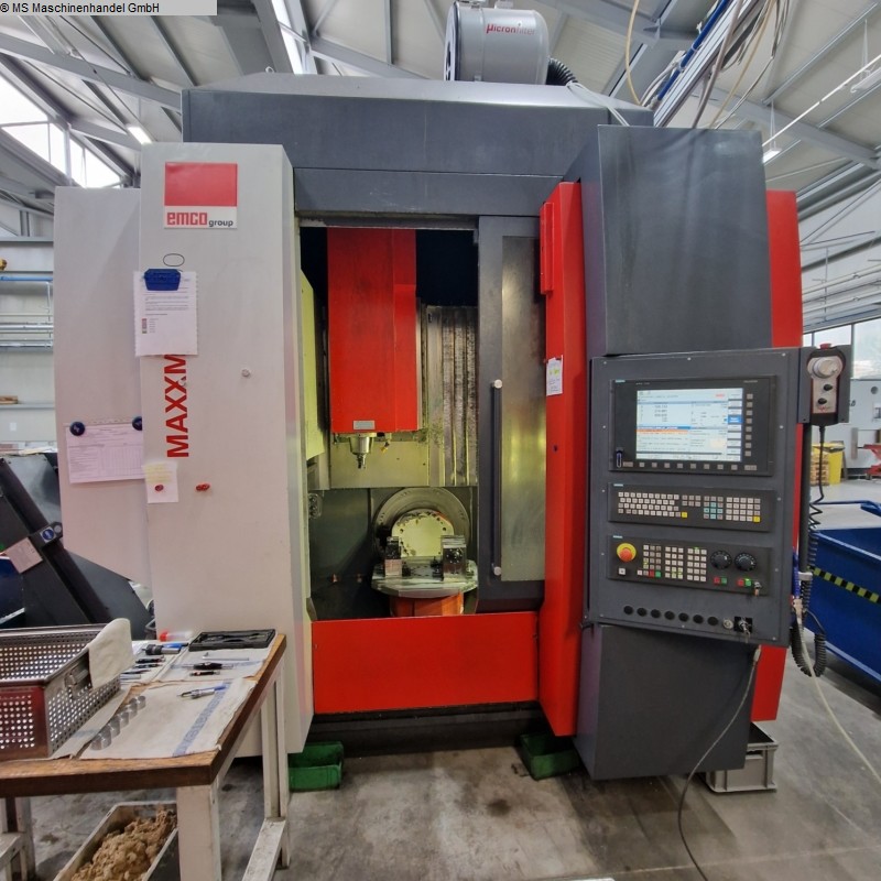 gebrauchte Metallbearbeitungsmaschinen Bearbeitungszentrum - Universal EMCO MaxxMill 500