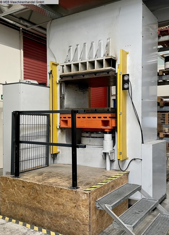 used Rubber processing Vulcanizing press MAPELLI APC 600T, 1100 x 1200 mm, 500t