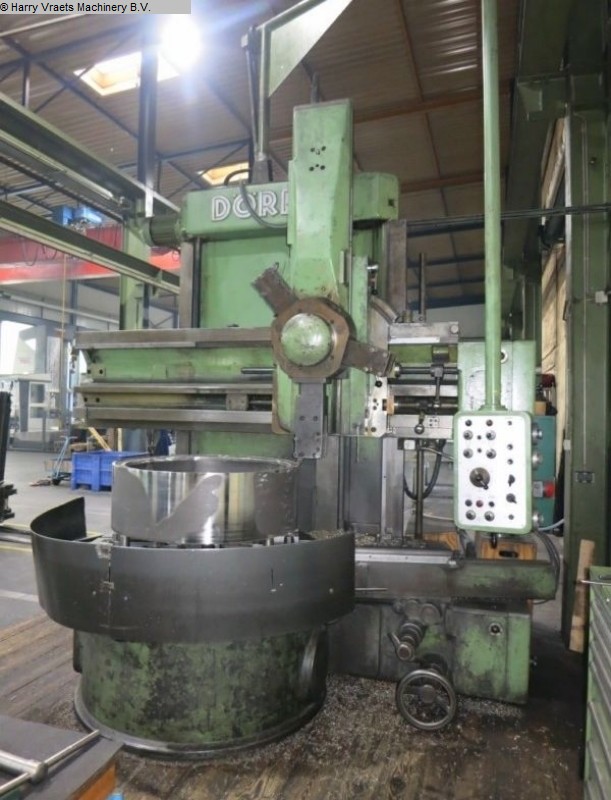 gebrauchte Metallbearbeitungsmaschinen Karusselldrehmaschine - Einständer DÖRRIES SD 140