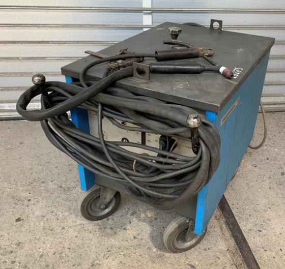 used Machines available immediately Welding Unit MESSER GRIESHEIM Argowig GW 200
