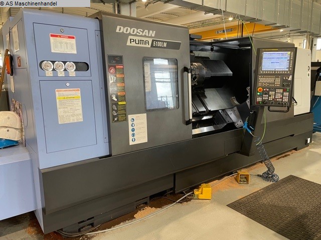 used Lathes CNC Turning- and Milling Center DOOSAN Puma MX2500 LST
